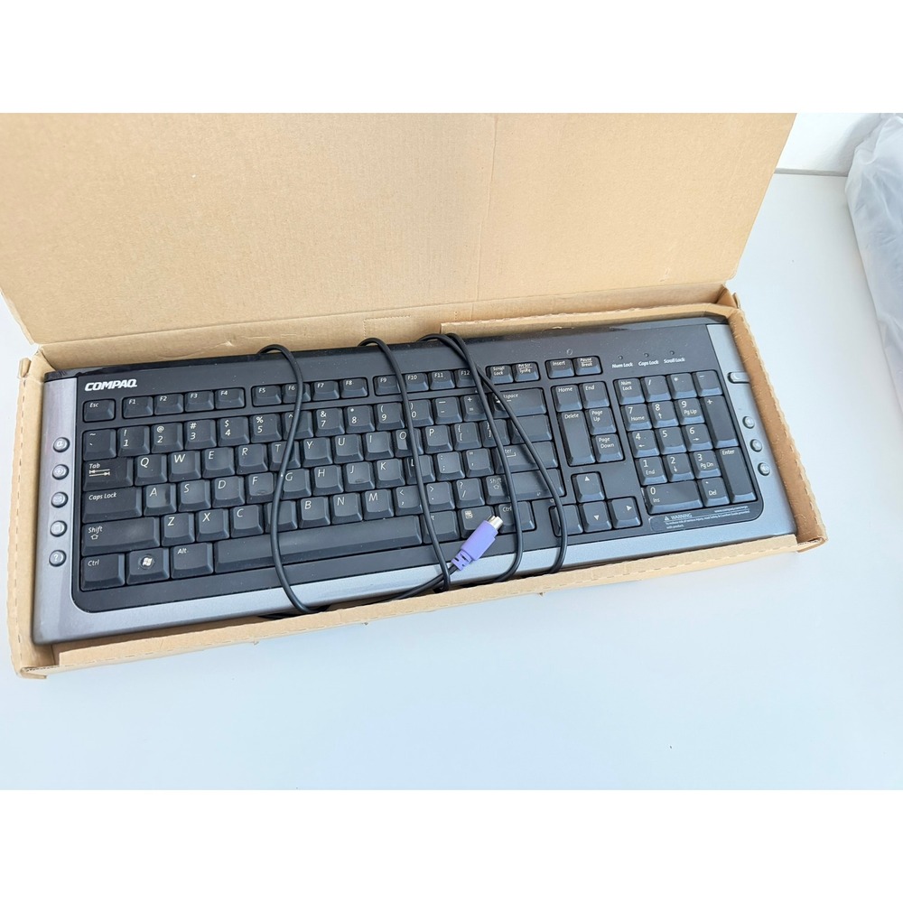 Compaq KB-0631 Wired Multimedia Keyboard PS/2 Silver Black 5188-6102 Vintage